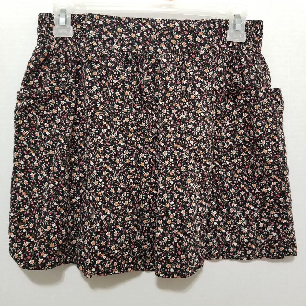 No Strings Attached skirt Medium ditsy floral elastic waist mini pockets flirty